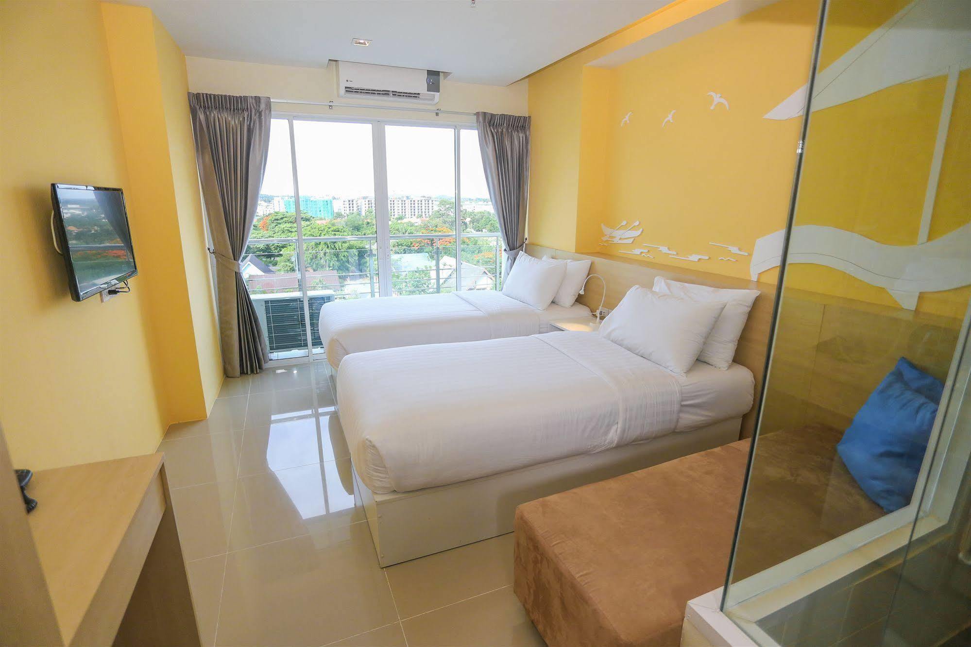 R-Con Rest Sea Hotel Pattaya Buitenkant foto