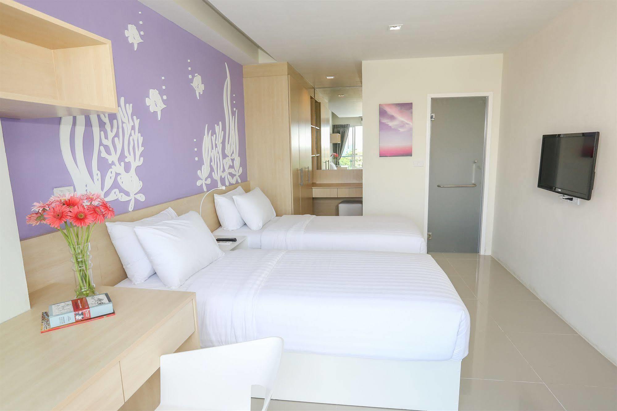 R-Con Rest Sea Hotel Pattaya Buitenkant foto