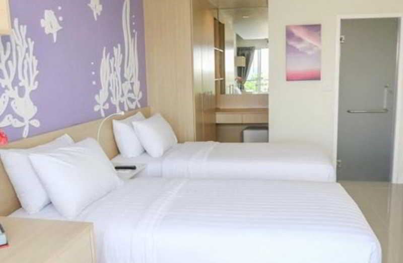 R-Con Rest Sea Hotel Pattaya Buitenkant foto